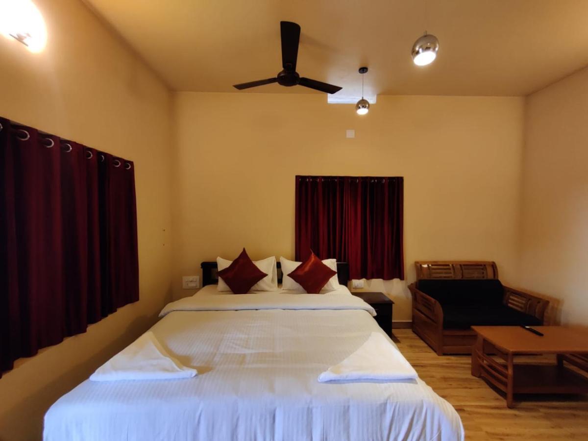 Forest And River Edge Resort Каннур Экстерьер фото