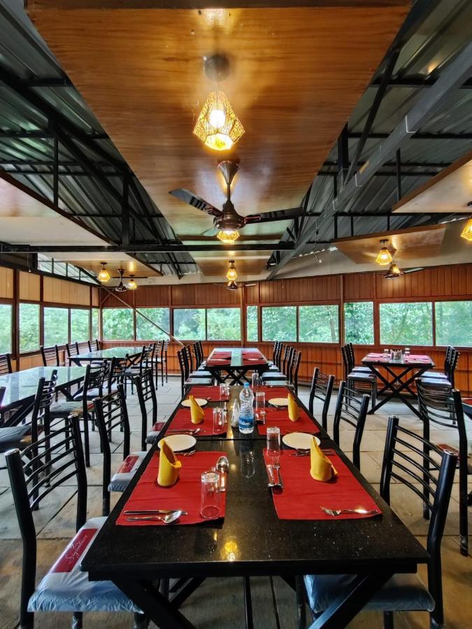 Forest And River Edge Resort Каннур Экстерьер фото