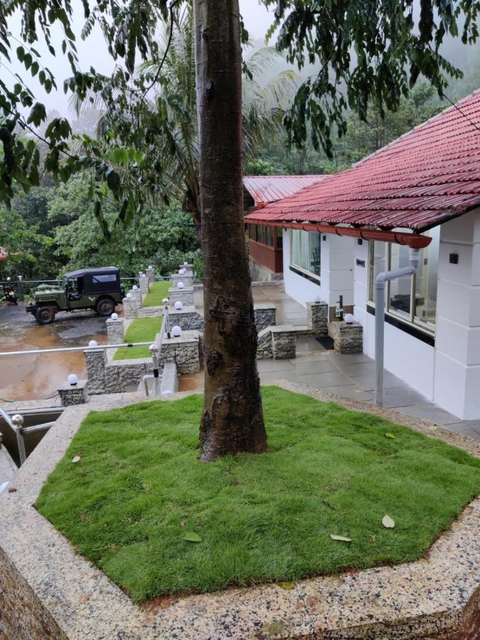 Forest And River Edge Resort Каннур Экстерьер фото